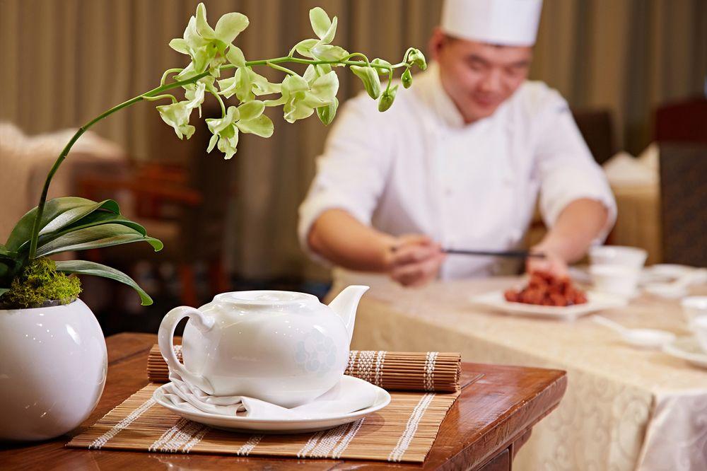 85 Sky Tower Hotel Kaohsiung Luaran gambar A tea pot