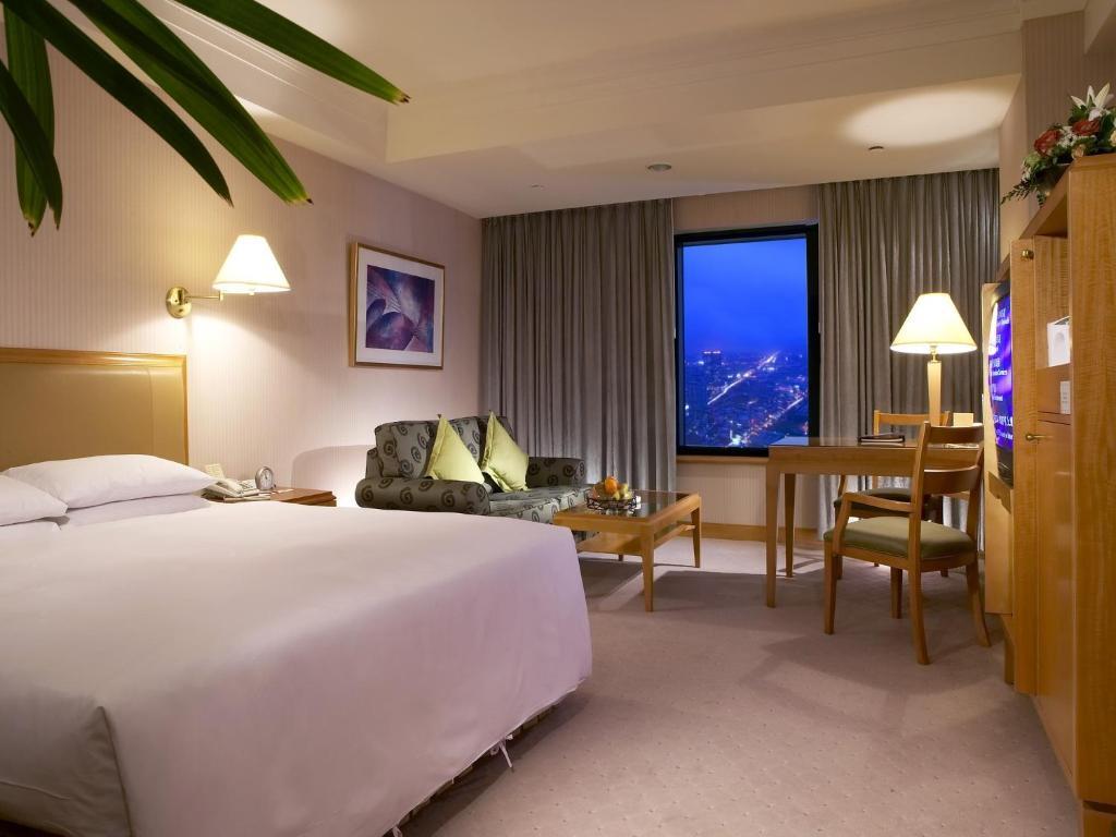 85 Sky Tower Hotel Kaohsiung Bilik gambar A room at the hotel