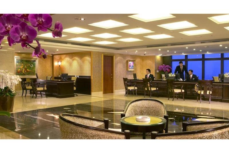 85 Sky Tower Hotel Kaohsiung Dalaman gambar Lobby