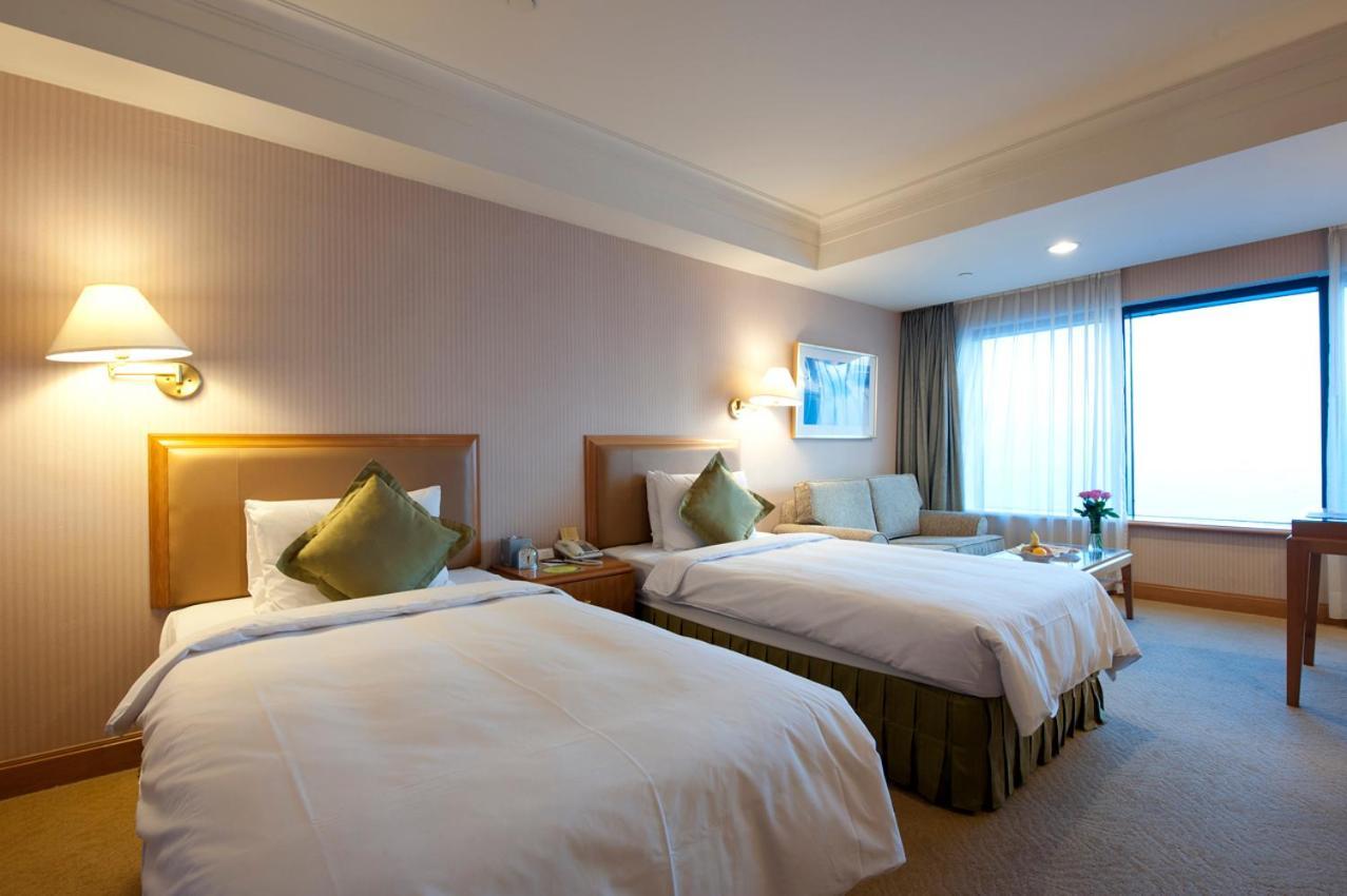 85 Sky Tower Hotel Kaohsiung Luaran gambar Deluxe Room