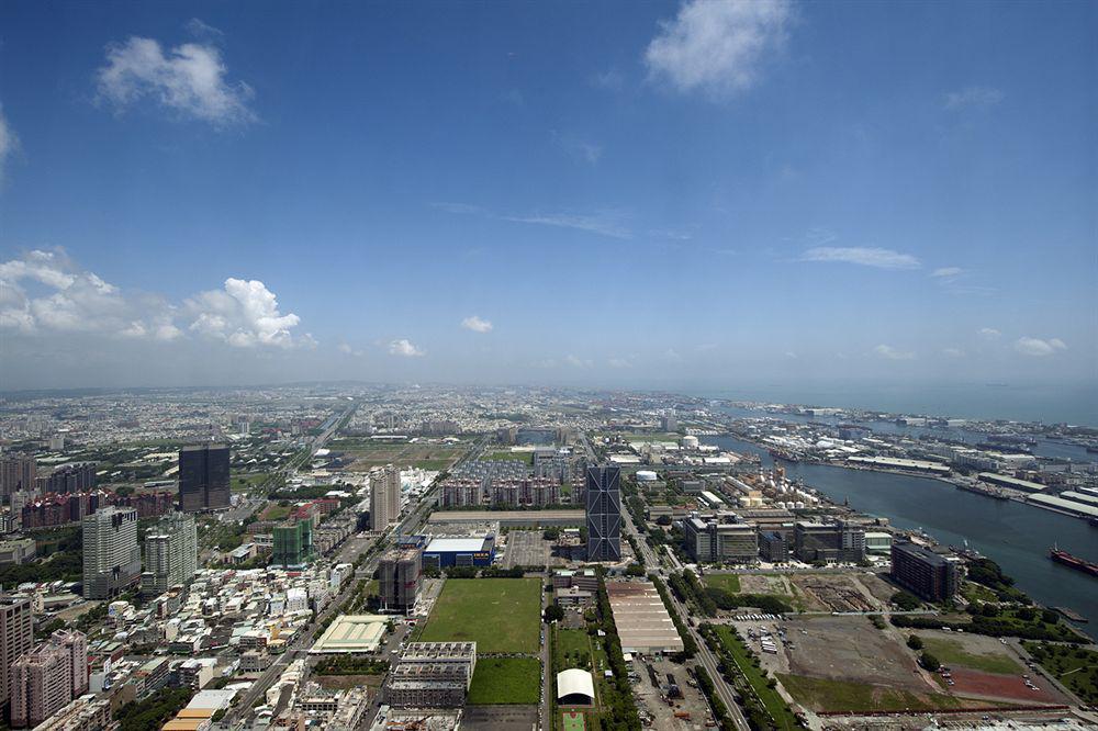 85 Sky Tower Hotel Kaohsiung Luaran gambar View of Long Beach from the observation deck of the Queen Mary